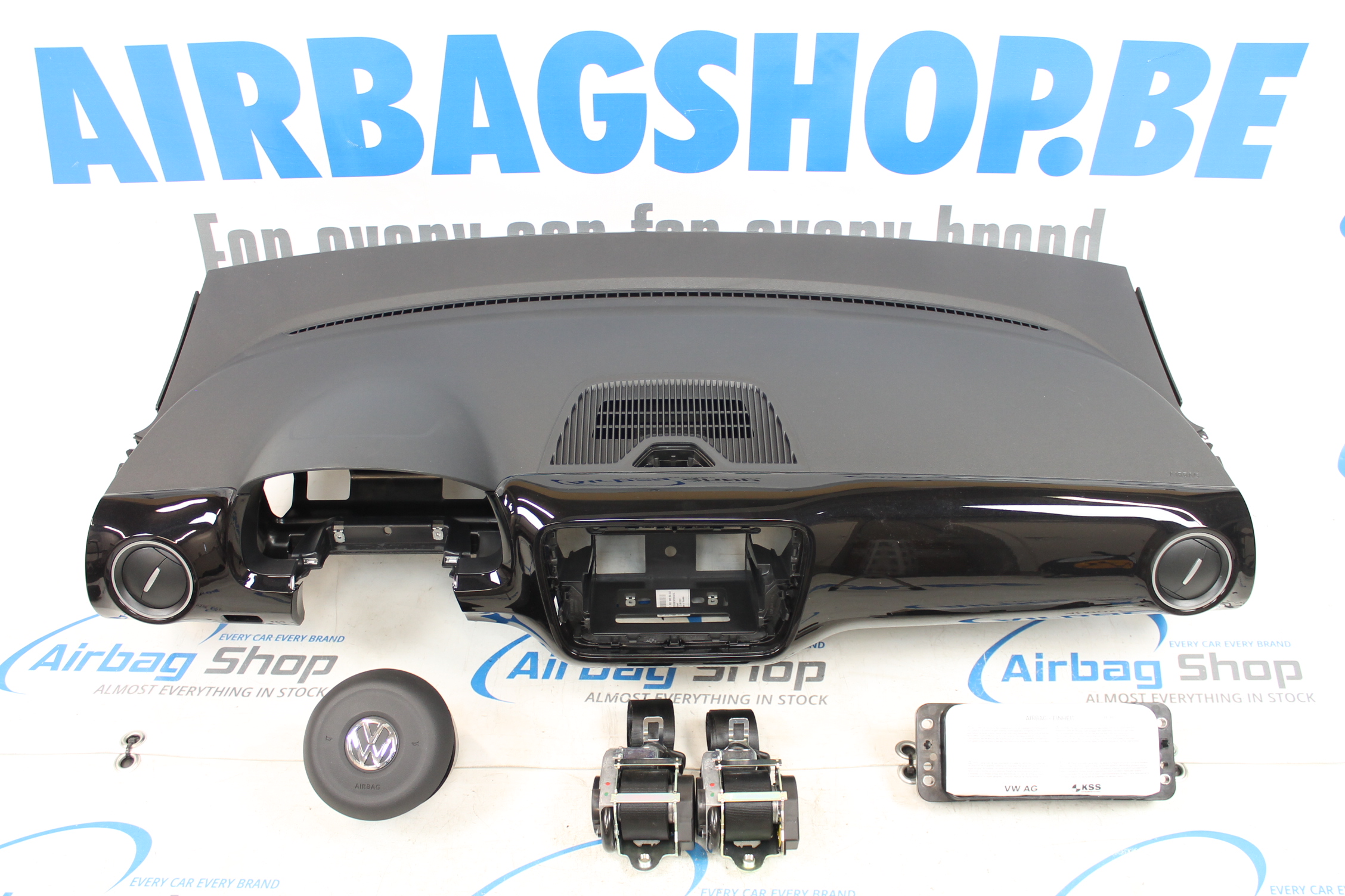 Airbag set - Dashboard black Volkswagen Up (2012-2016)