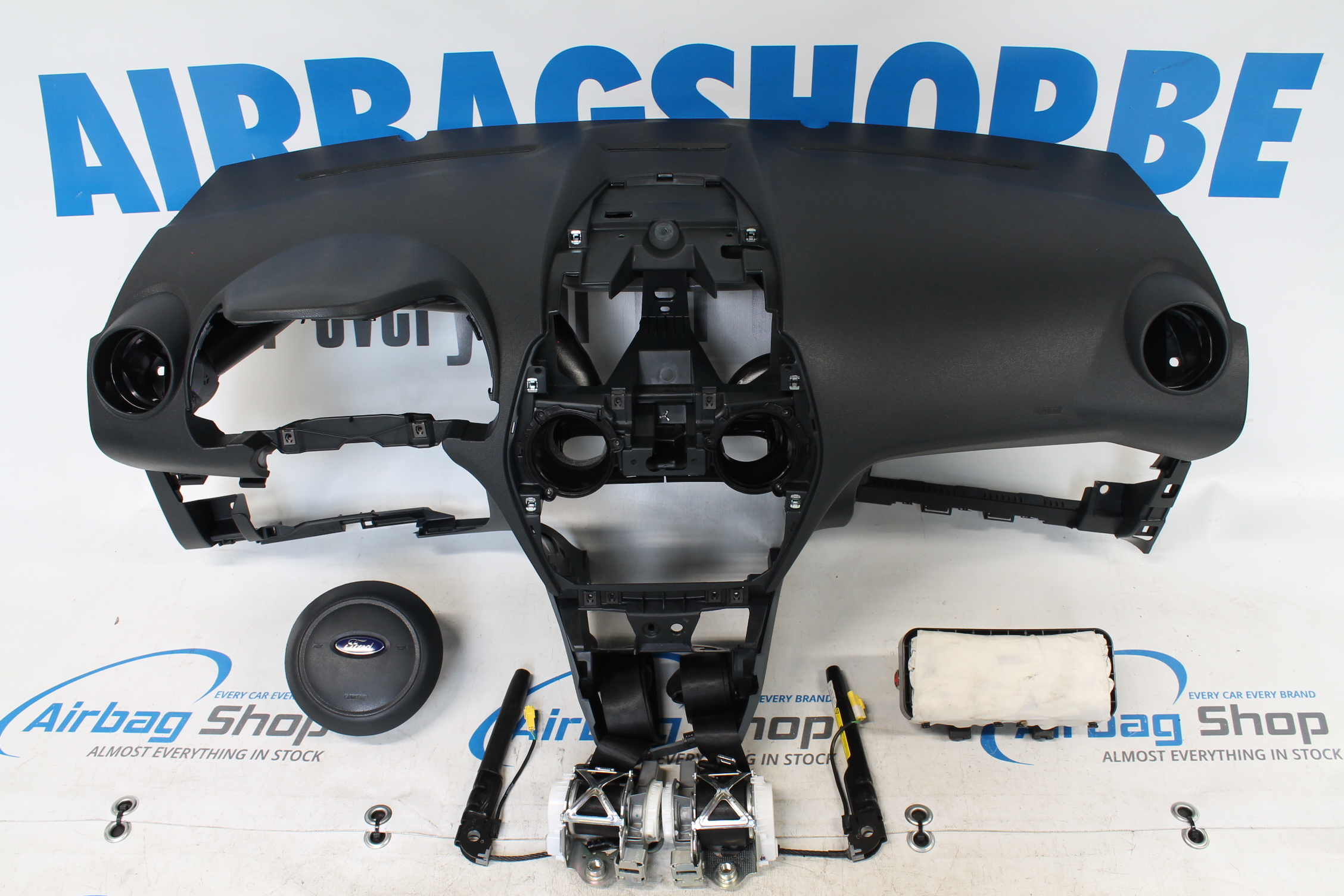 Airbag set Dashboard Ford Ka (2008....) buy ? Airbag.eu