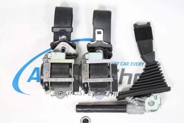 2 x Gordels en 1 x spanner Nissan Qashqai (2007-2013) 