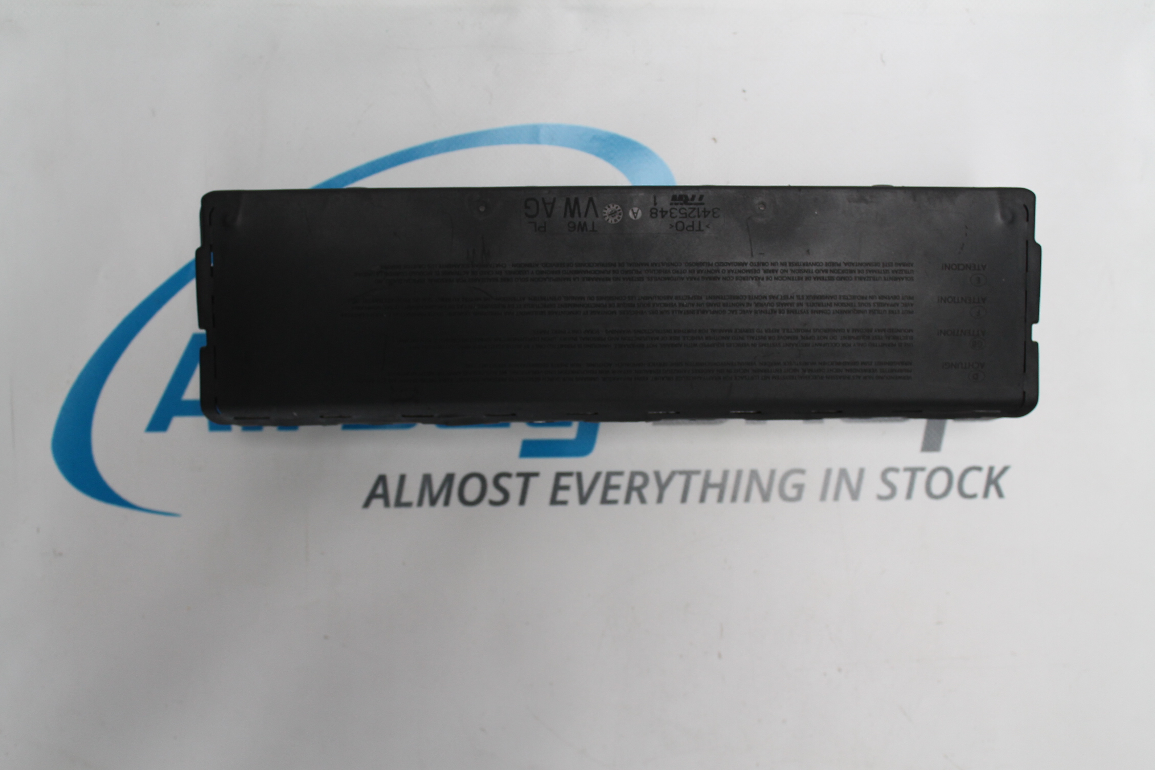 Knee airbag Volkswagen golf 7 sportsvan Airbag.eu