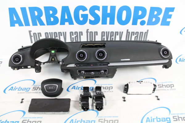Airbag kit - Cruscotto nero 4 razze Quattro Audi A3 8V (2012-2020)