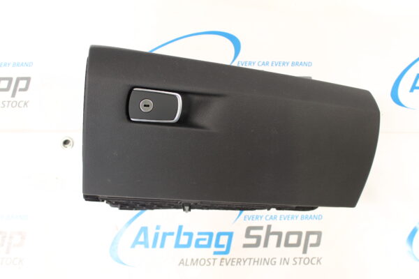 Boîte à gants BMW F30 F31 F34 F80 3 serie (2011-2019)