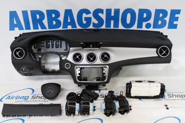 Airbag set - Armaturenbrett Mercedes CLA facelift (2015-....)
