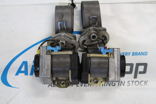 2 x Belts Volkswagen New Beetle (1998-2011)