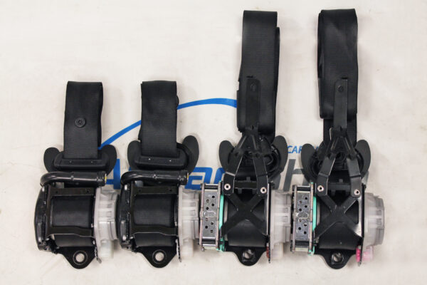 2 x Belts front + 2 x back Porsche Cayenne (2017-....) 