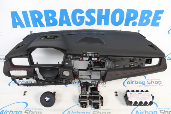 Airbag kit – Cruscotto M cucitura rosso con head up e speaker BMW 2 serie F45 F46 Active Tourer (2013-….)