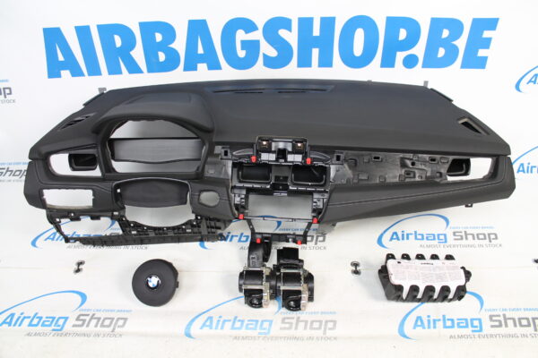 Airbag kit – Cruscotto M nero con cucitura bianco BMW 2 serie F45 F46 Active Tourer (2013-….)