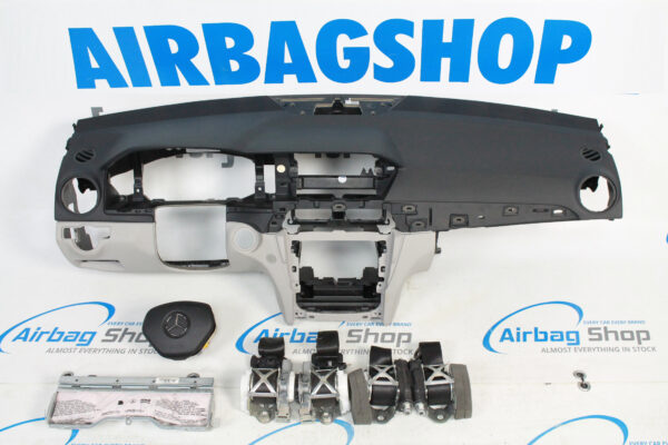 Airbag set - Dashboard black white Mercedes GLK facelift (2013-....)