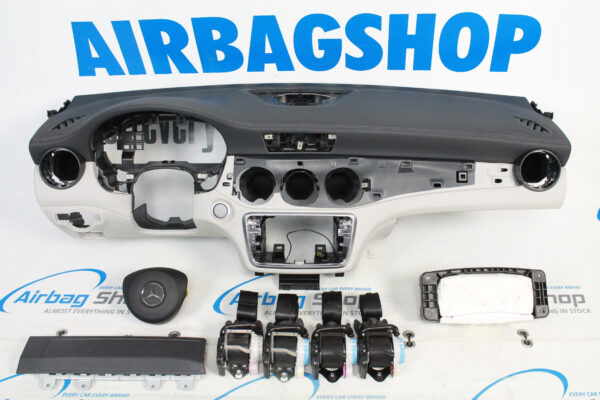Airbag kit - Cruscotto nero bianco facelift Mercedes CLA Klasse C117 (2015-....)