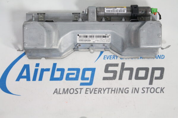 Knee airbag Mercedes GLK facelift (2013-....)