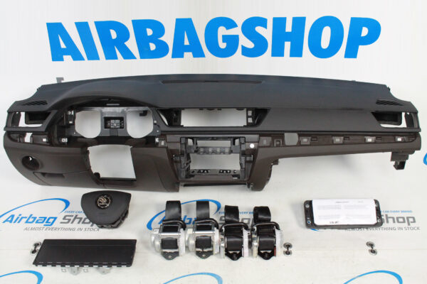Airbag kit -Tableau de bord noir/brun Skoda Superb (B8 3V) (2015-....)