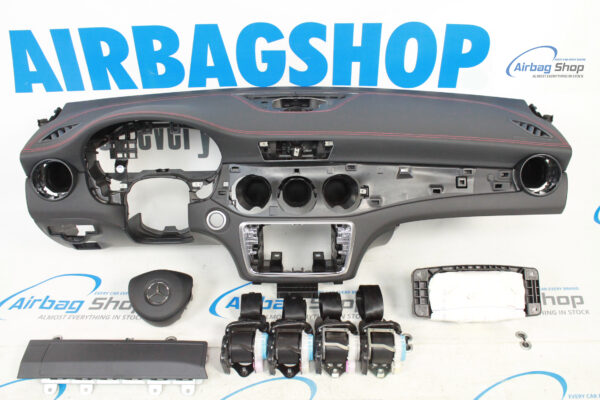 Airbag kit - Cruscotto pelle AMG cucitura rossa Mercedes CLA Klasse facelift (2015-....)