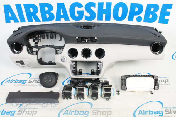 Airbag kit - Tableau de bord cuir noir/beige facelift Mercedes A klasse W176 (2012-2018)