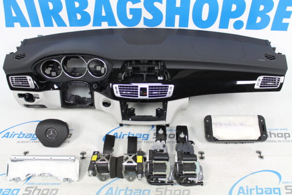 Airbag kit - Tableau de bord cuir noir/blanc avec couture Mercedes CLS klasse W218 (2010-2018)
