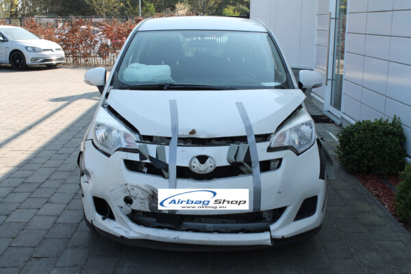 Toyota Verso-S (2012)