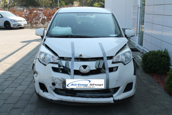Toyota Verso-S (2012)
