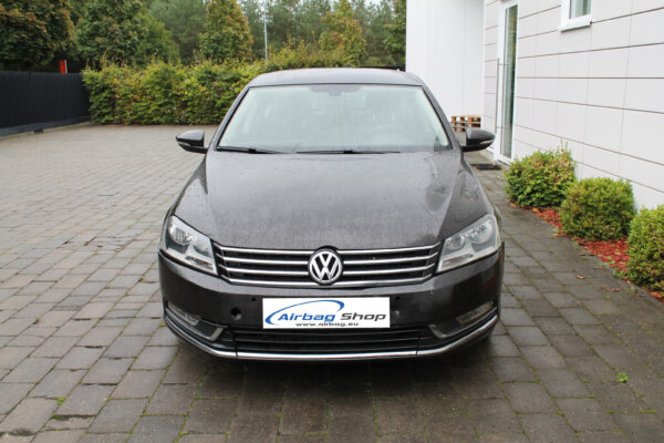Volkswagen Passat B7 (2011)