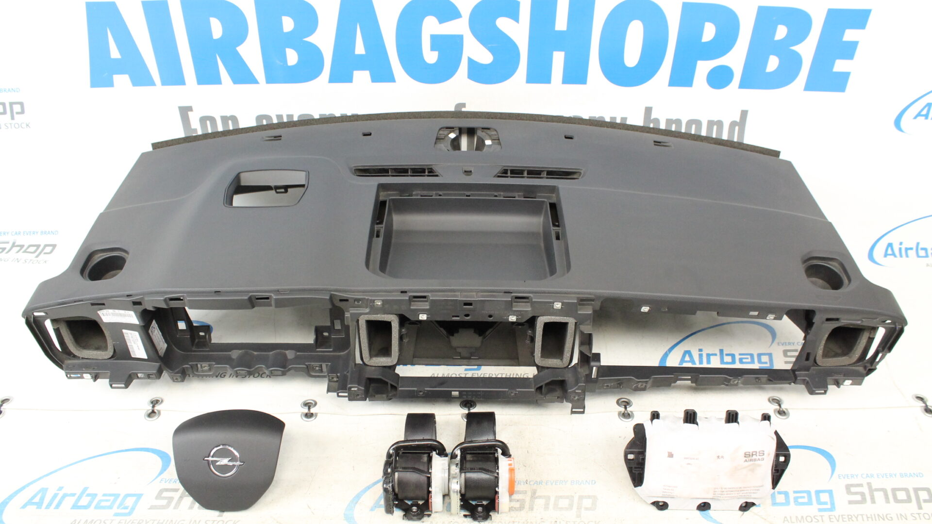 Airbag set Dashboard black HUD Opel Vivaro (2019....) Airbag Shop