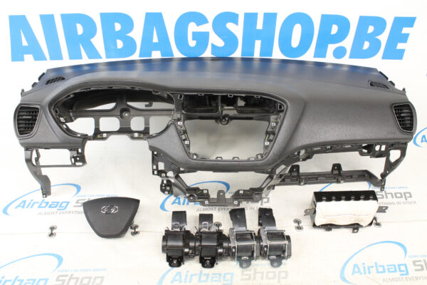 Airbag kit- Cruscotto nero Hyundai i20 (2014-2020)
