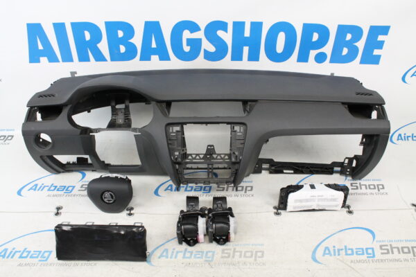 Airbag set - Dashboard black Skoda Octavia (2013-2020)