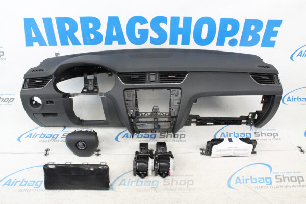Airbag set - Dashboard black speaker halogen Skoda Octavia (2013-2020)