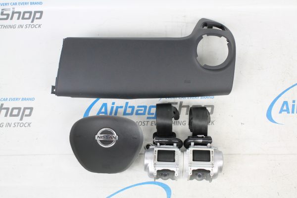 Airbag set - Panel black Nissan NV300 (2016-....)
