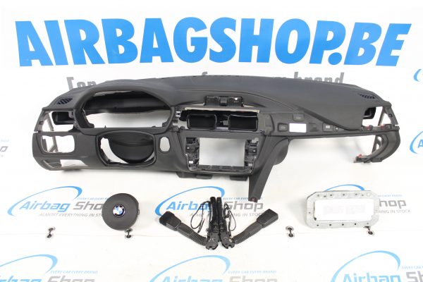 Airbag kit - Cruscotto cucitura bianco M BMW 4 serie F32 F33 F36 F82 F83 (2014-2020)