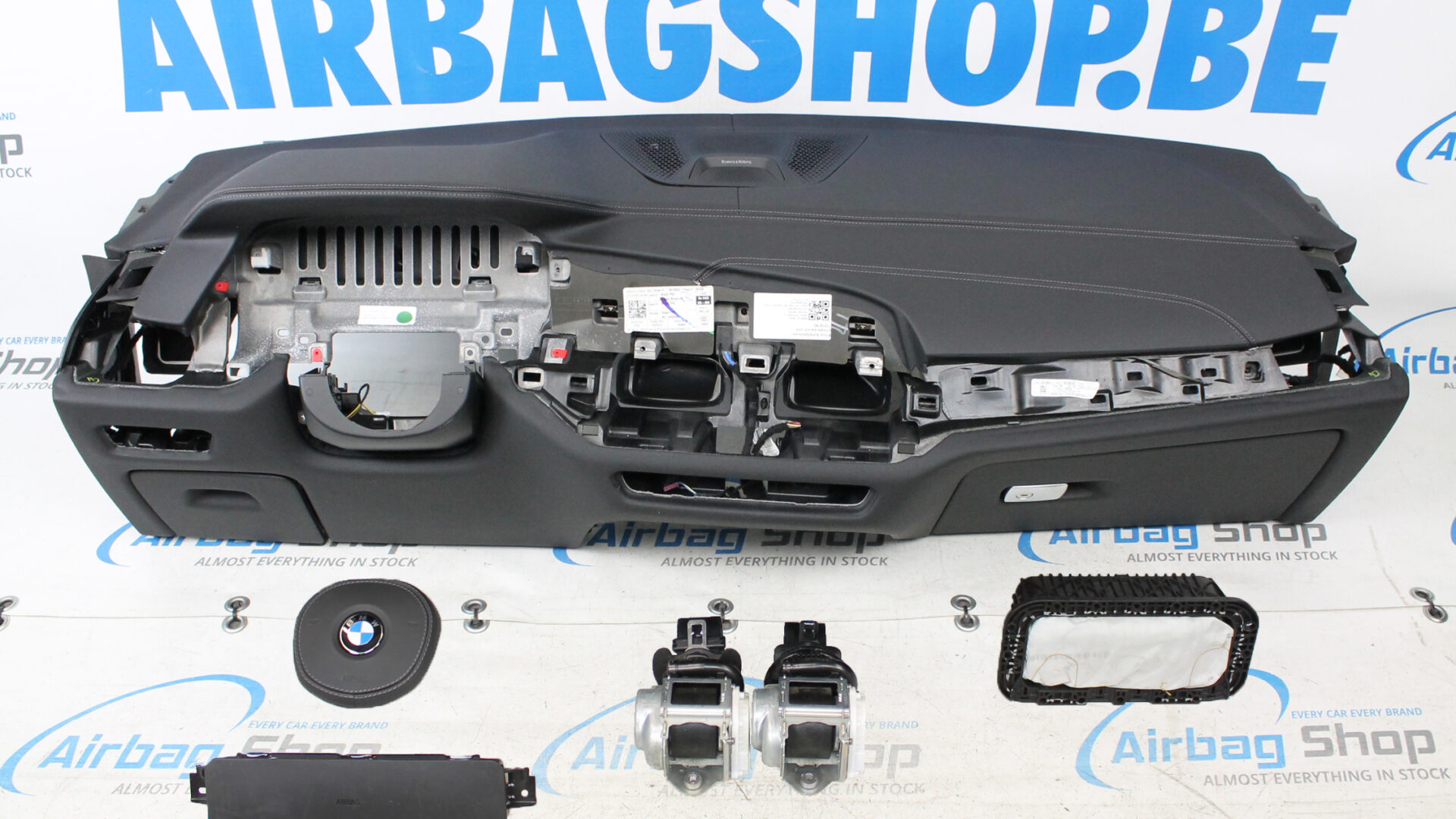 Airbag set Dashboard leather grey stitches BMW X7 G07 (2018