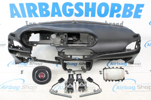 Airbag set - Dashboard black Fiat Tipo (2016-....)