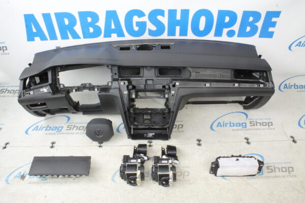 Airbag kit - Tableau de bord noir avec haut-parleur et coutures noires Volkswagen Passat B8 facelift (2019-2024)