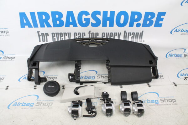 Airbag set - Dashboard black speaker black stitches Jaguar E-Pace (2017-present)